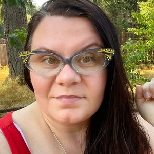 Meet your Posher, Aurelia